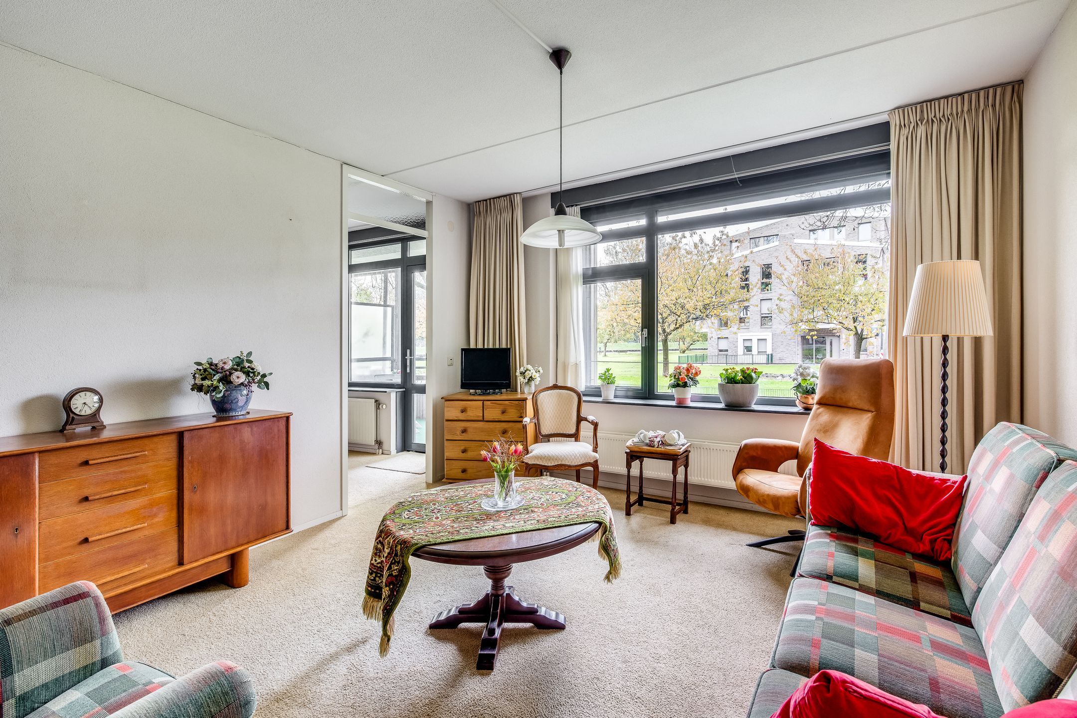 Photo 9 of Hendrika van Tussenbroeklaan 12