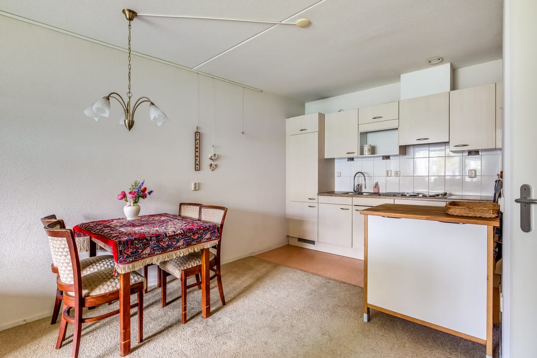 Photo 13 of Hendrika van Tussenbroeklaan 12