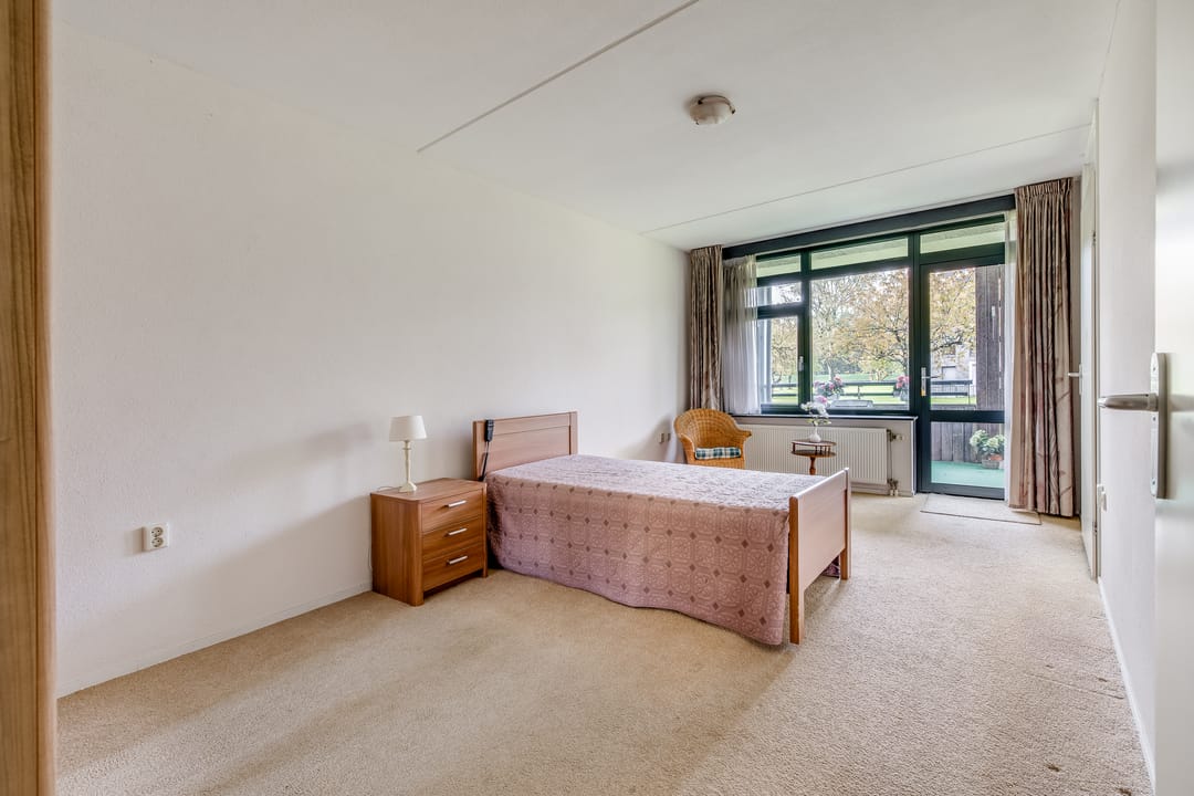 Photo 16 of Hendrika van Tussenbroeklaan 12