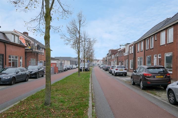 Bekijk foto 22 van Bornerbroeksestraat 138