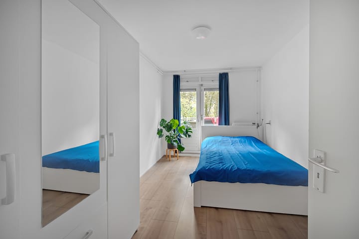 Foto 15 van Brentanostraat 86