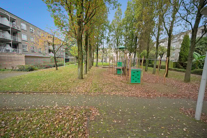 Foto 18 van Brentanostraat 86