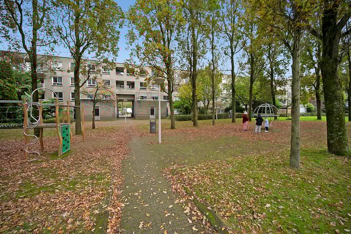 Foto 19 van Brentanostraat 86