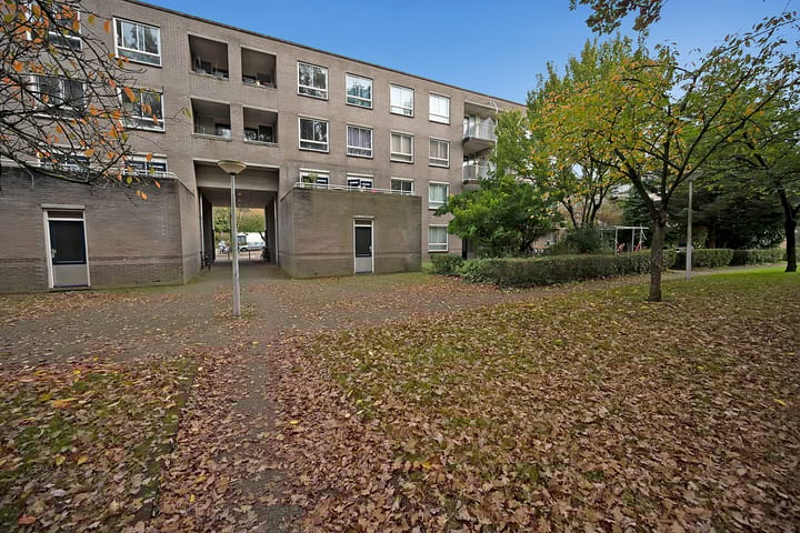 Foto 16 van Brentanostraat 86