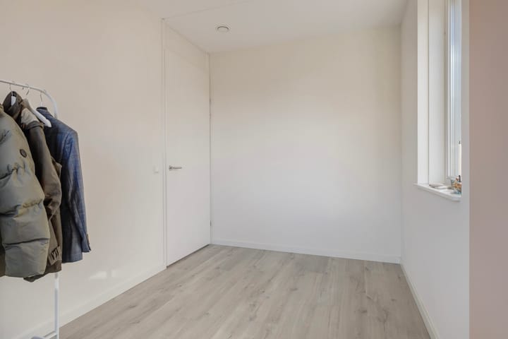 Photo 48 of De Snikke 5