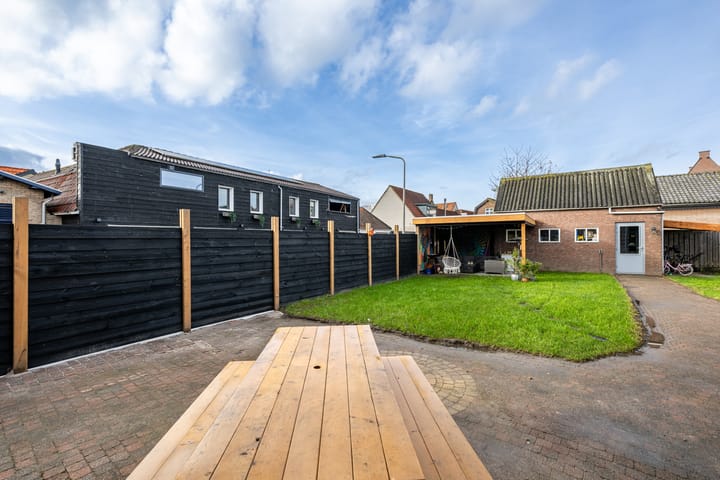 Foto 2 van Kerkstraat 1