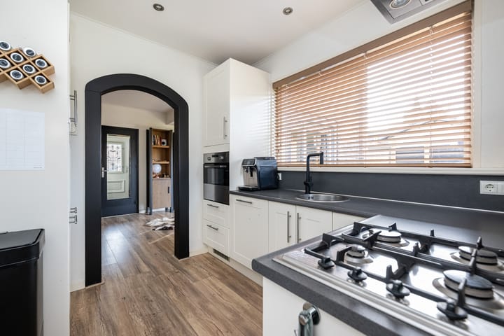 Foto 12 van Kerkstraat 1