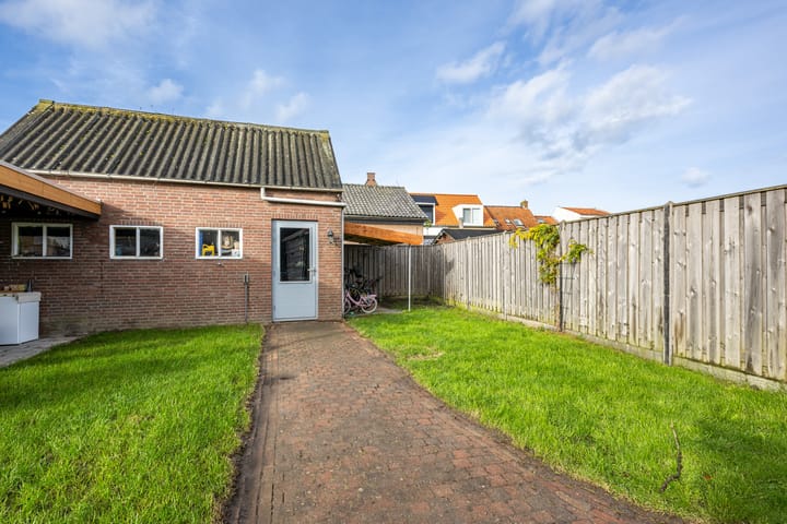 Foto 31 van Kerkstraat 1