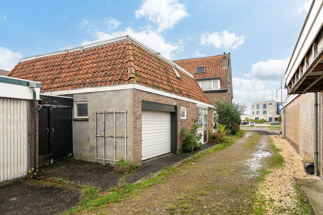 Foto 26 van Mr. P.J. Troelstraweg 156