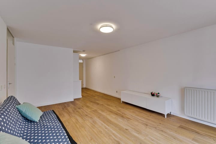 Foto 6 van Sphinxlunet 52-C