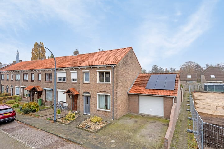 Foto 26 van Baardwijksestraat 87