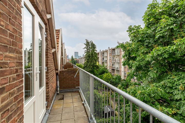 View photo 2 of Borgesiusstraat 3-B02