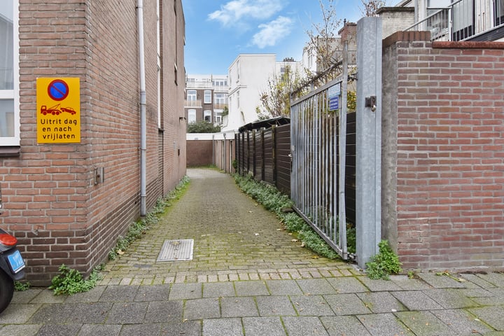 Bekijk foto 39 van Meidoornstraat 25