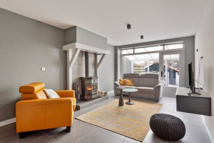 Foto 4 van Dorpsplein 7-B