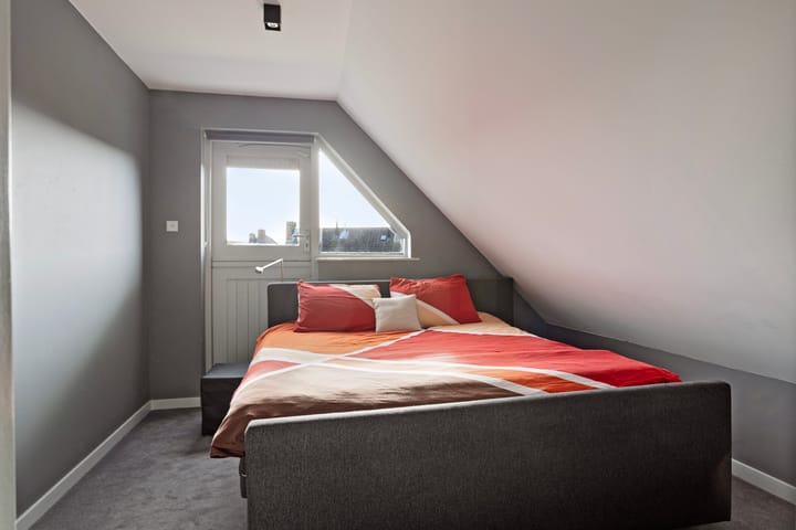 Foto 11 van Dorpsplein 7-B