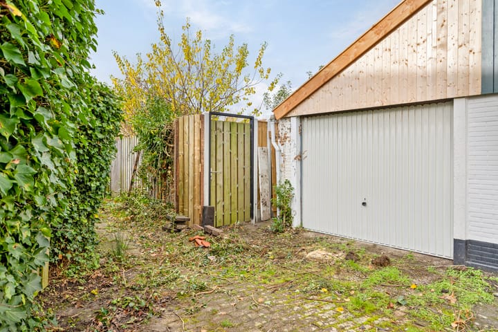 Foto 18 van Dorpsplein 7-B