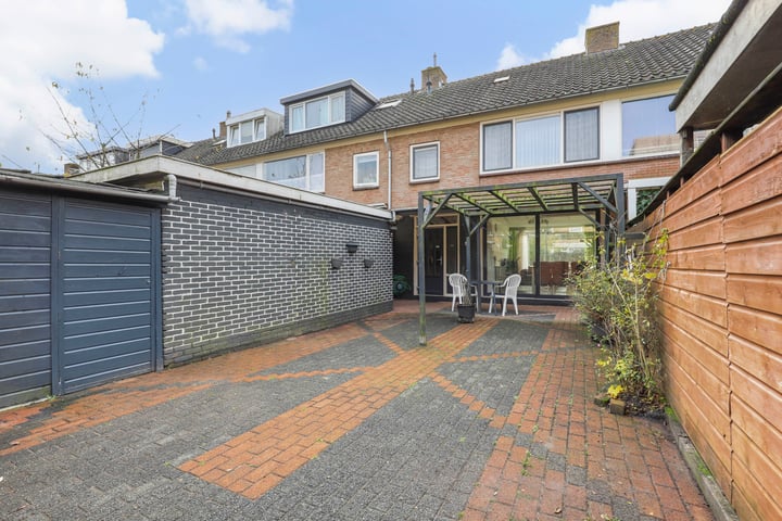 View photo 20 of Hudsonstraat 46