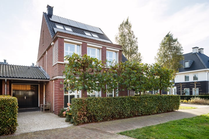 Middelhoeve 10