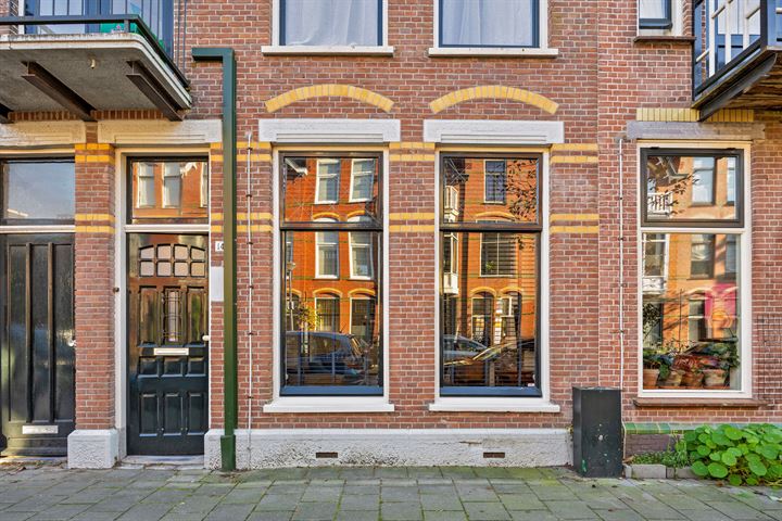 Bekijk foto 5 van Drie Octoberstraat 14