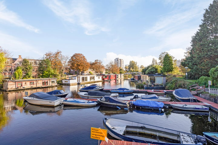 Bekijk foto 40 van Drie Octoberstraat 14