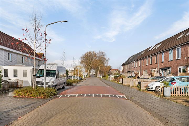 Bekijk foto 33 van Bredaweg 25