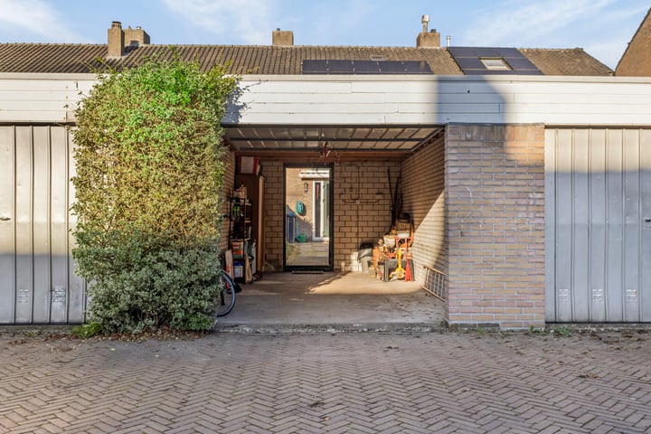 View photo 29 of Meester De Wolfstraat 13