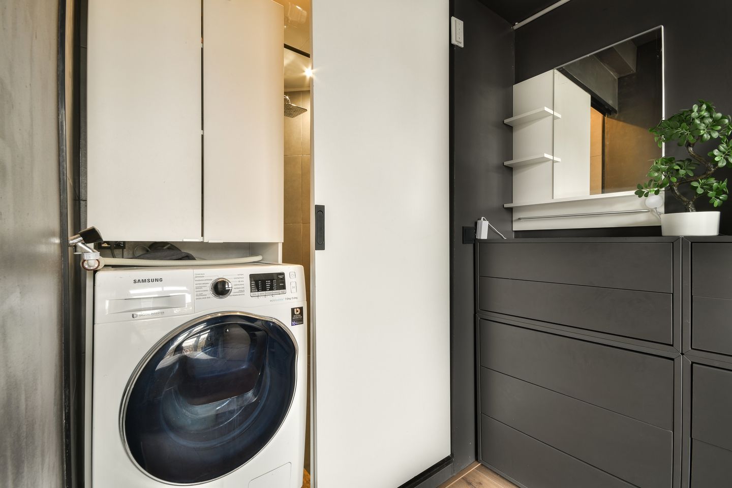 Foto 20 van Trouringhstraat 16-3