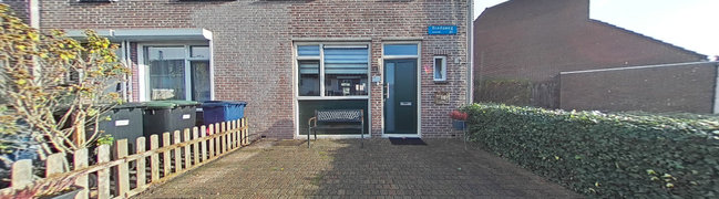 View 360° photo of voortuin of Bredaweg 25