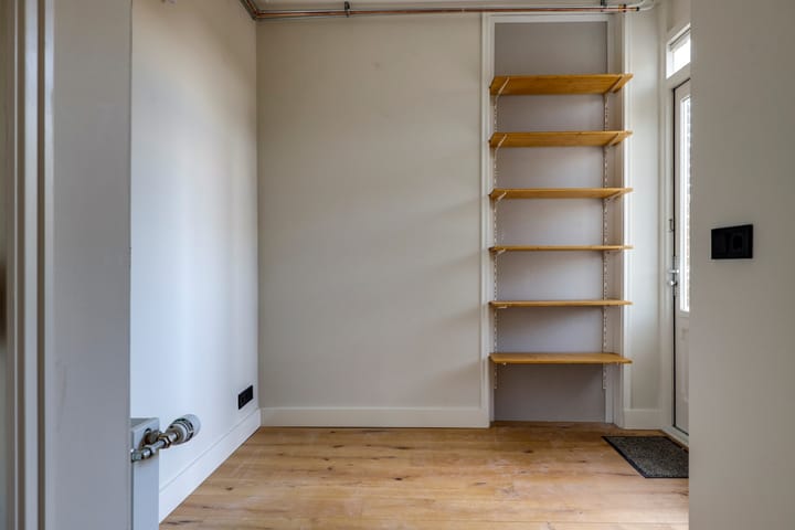 Photo 19 of Van Eckstraat 5