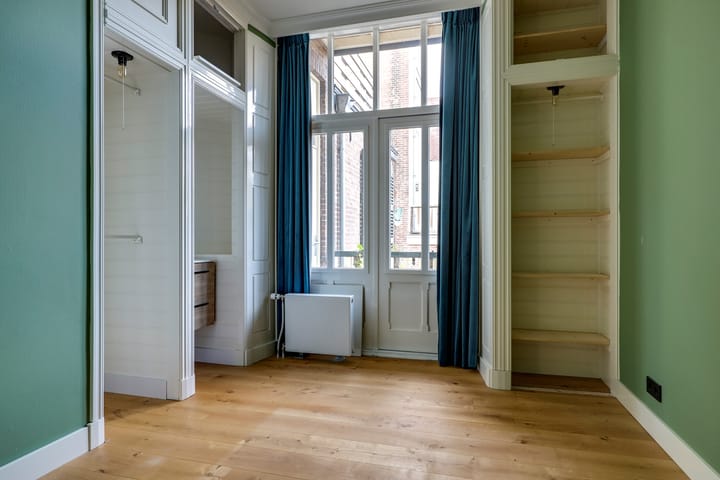 Photo 22 of Van Eckstraat 5