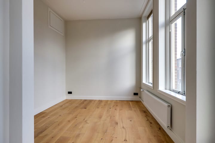 Photo 29 of Van Eckstraat 5