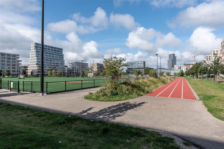 Bekijk foto 37 van Mary van der Sluisstraat 526