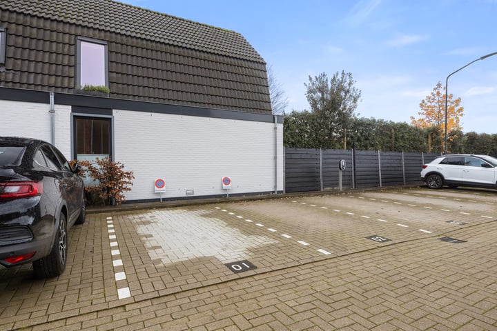 View photo 28 of Van Heeswijkstraat 1-B