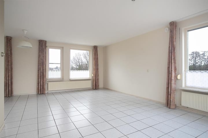 Foto 10 van Oeffeltseweg 2-D