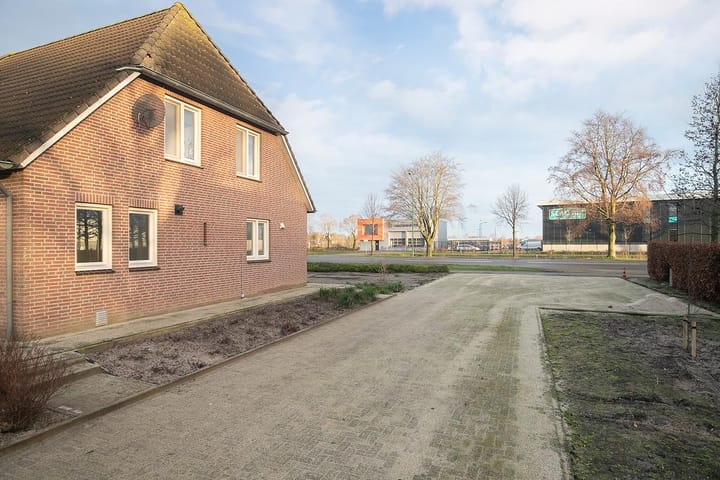 Foto 38 van Oeffeltseweg 2-D