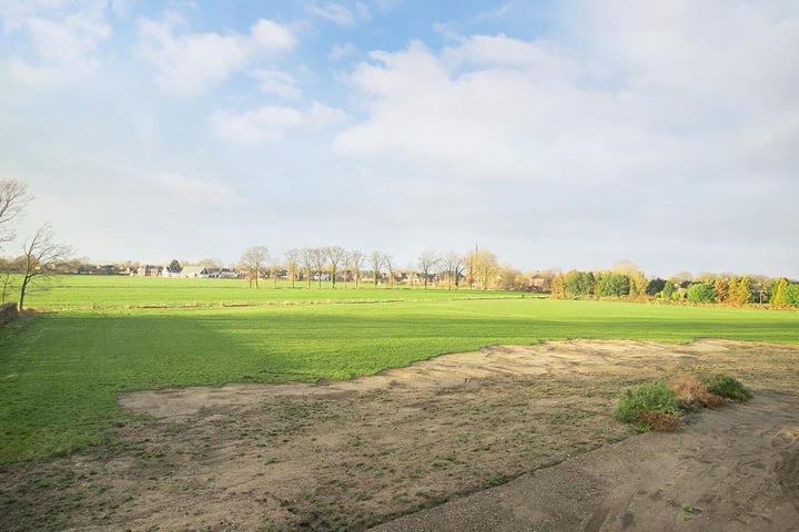 Bekijk foto 43 van Oeffeltseweg 2-D