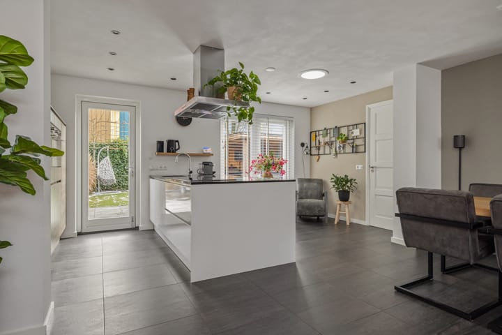 Foto 15 van Leuskenhei 2