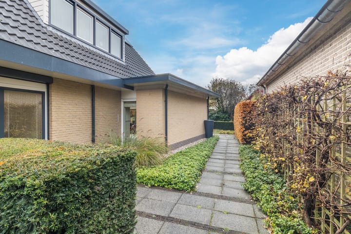 Photo 35 of Schultambt 6