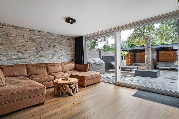 Foto 10 van Van Limburg Stirumware 19