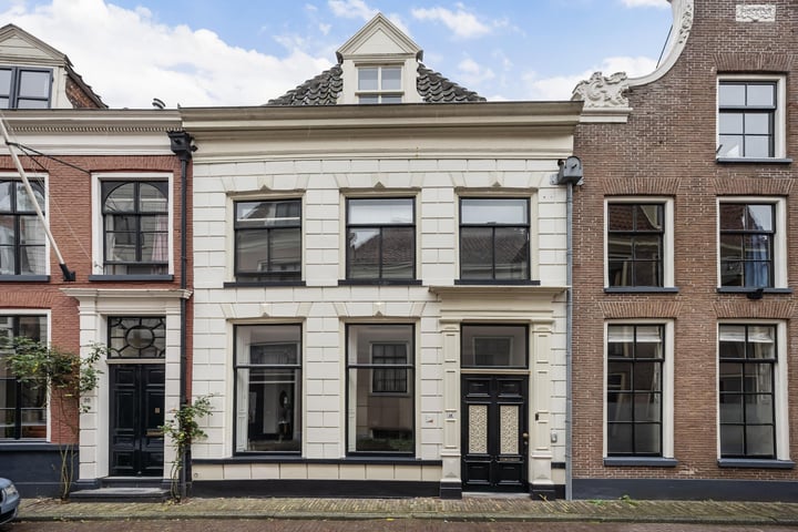 View photo 22 of Walstraat 18