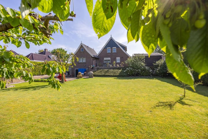 Photo 37 of Noorderweg 76