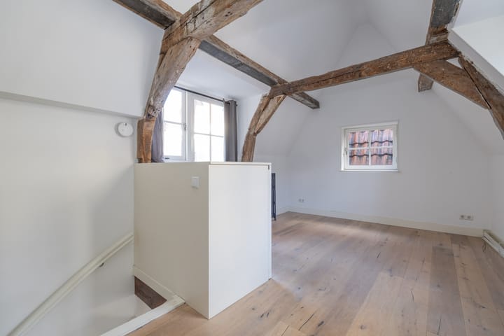 Foto 16 van Middenstraat 60