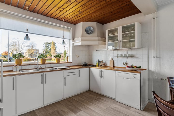 Foto 13 van Julianalaan 121