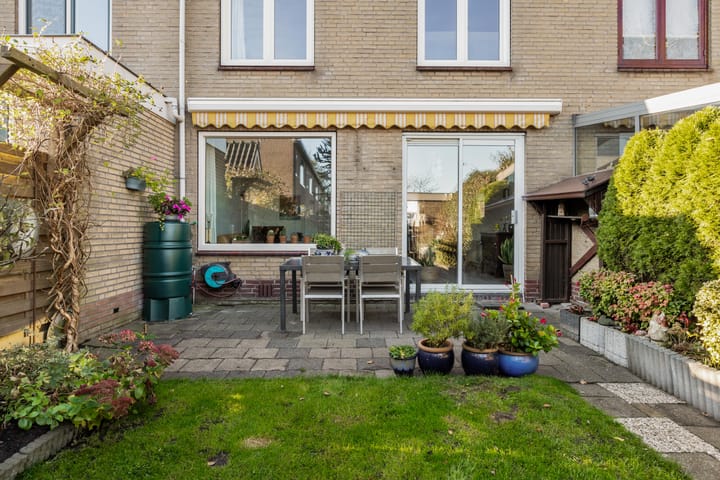 Foto 33 van Julianalaan 121