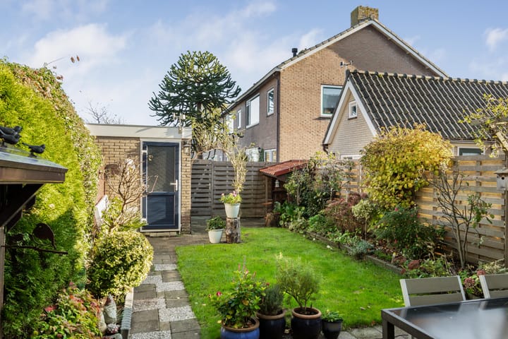 Foto 36 van Julianalaan 121