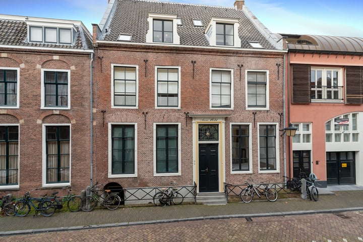 View photo 3 of Zuilenstraat 60