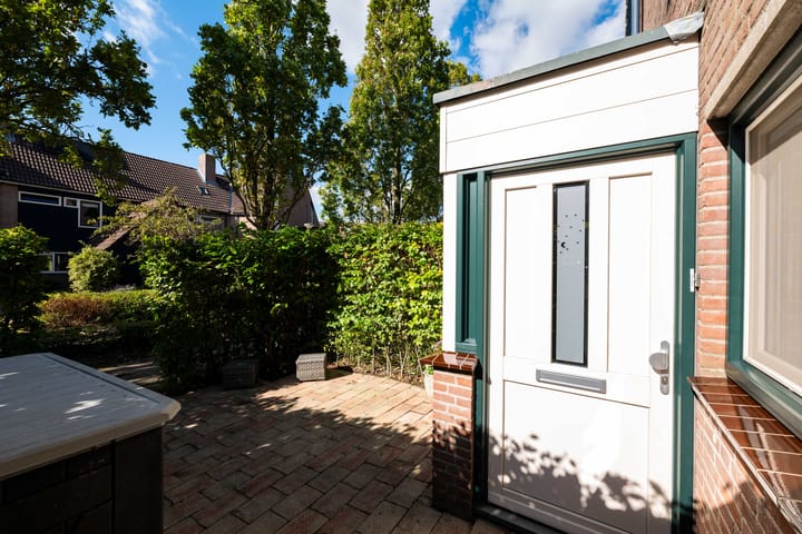 Foto 9 van Gootepad 14