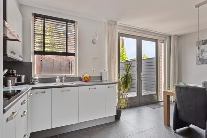 Foto 5 van Mr G Groen van Prinstererlaan 1-G