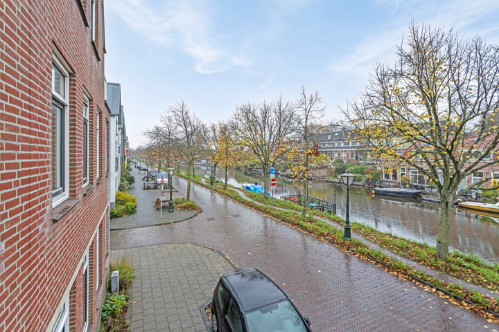 View photo 21 of Haarlemmerweg 43