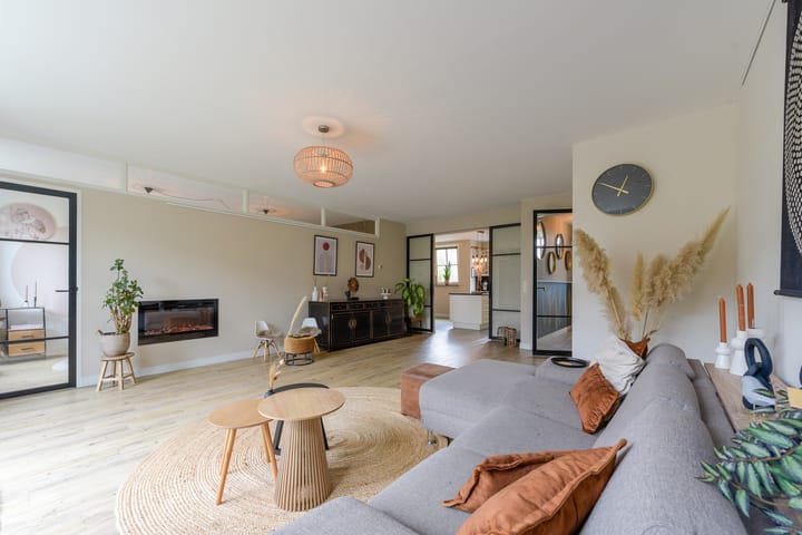 Photo 18 of Boomaweg 18-B